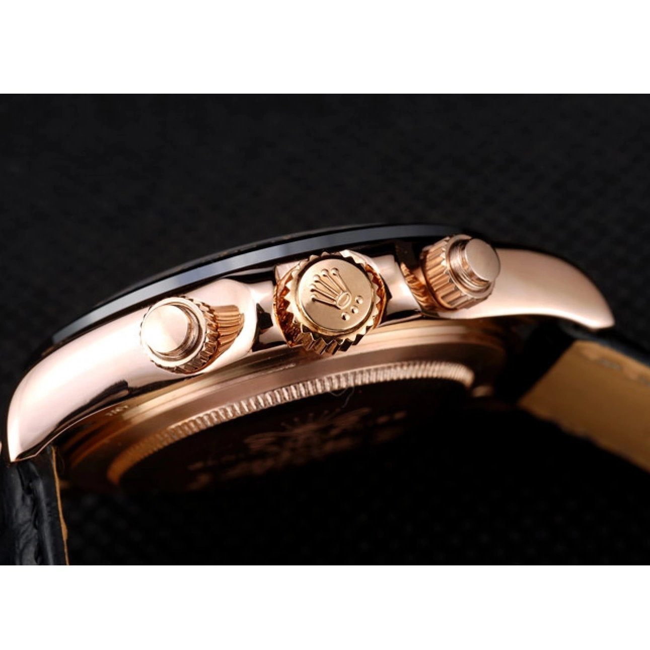 Aaa replica watch Rolex Black Black Case Gold Dial Daytona Leather Rose Strap 0608